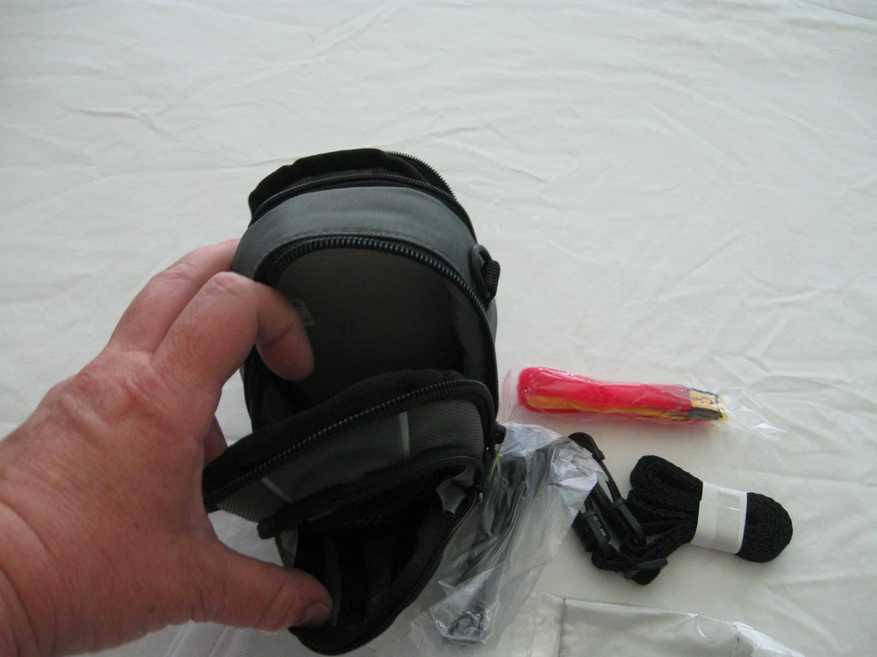 Case Logic Digital Camera Starter Kit Incl Case Mini Tripod Cable Ties & more - Image 3 of 4