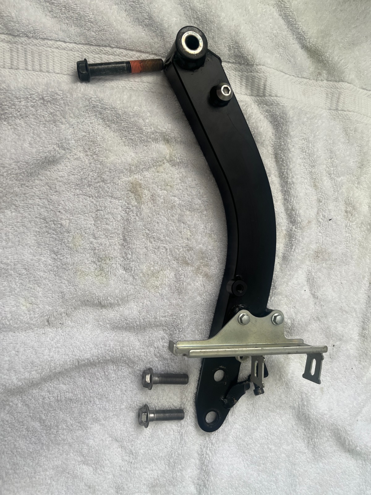 #187 2010 Kawasaki Z1000 OEM Left/Right Side Front Engine Mount Brackets