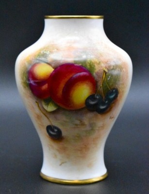1930er -50er Royal Worcester signiert von Roberts Bone China Obst Design Vase