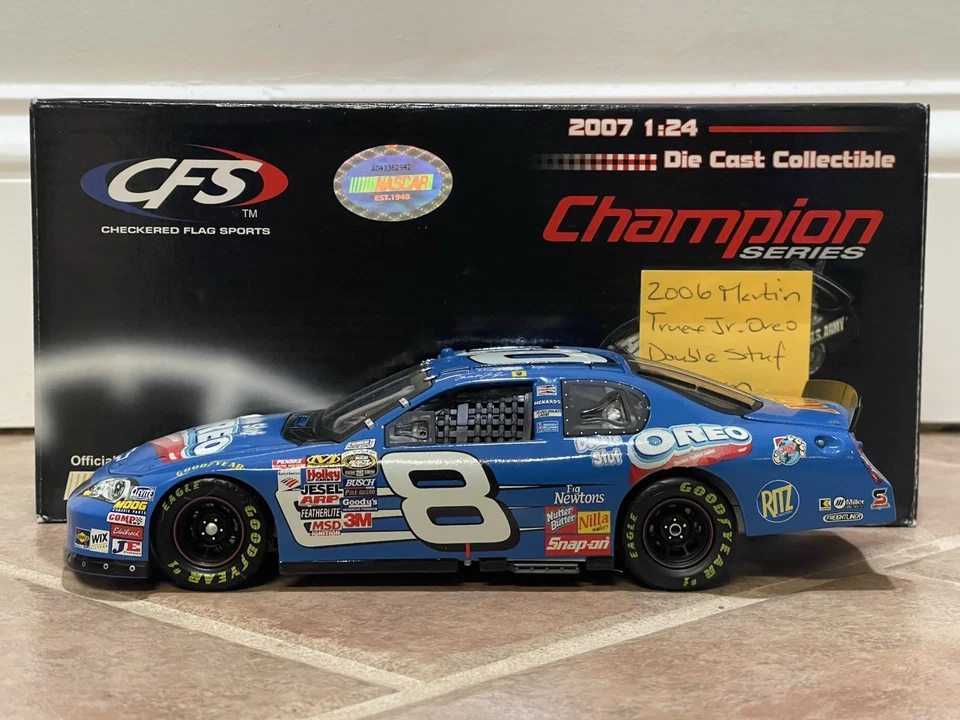2006 Martin Truex Jr Double Stuf Oreo Dover Busch Series CUSTOM CFS NASCAR 1/24 - Image 2 of 4
