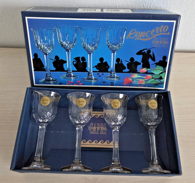 4 Likör-Gläser CAPRI CRYSTAL CONCERTO Bleikristall  24 % Likörkelche OVP Italien