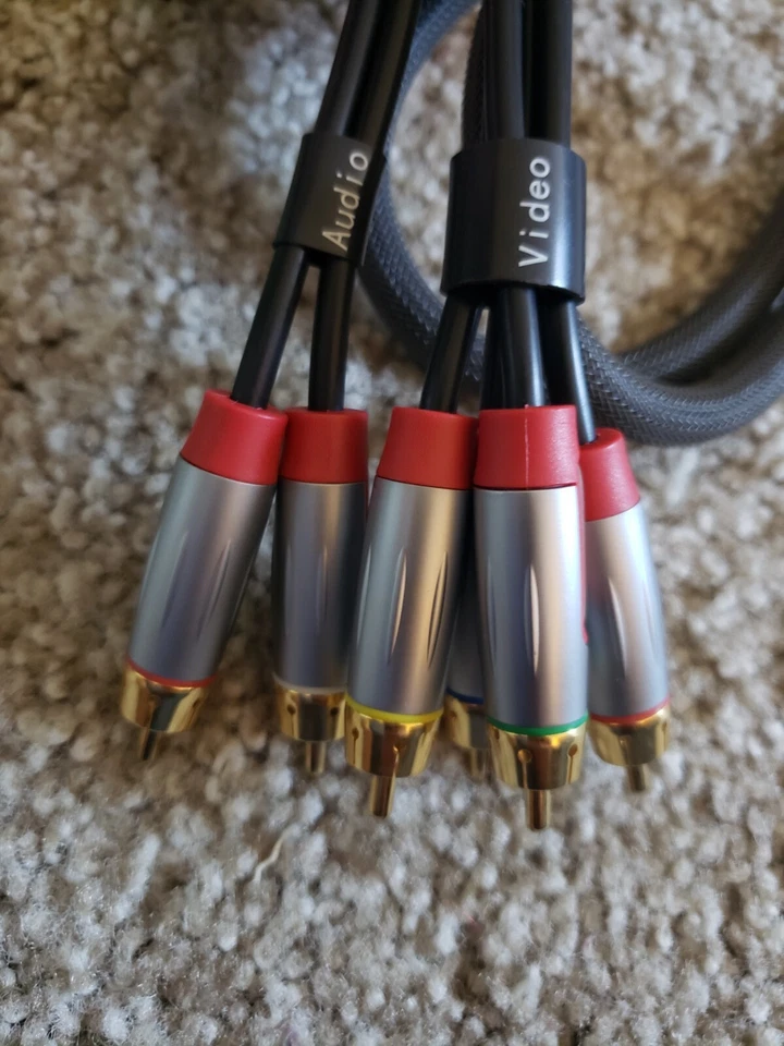 Rocketfish HDTV/TV Xbox 360 Component Cable with Selectable Switch - Image 4 of 4