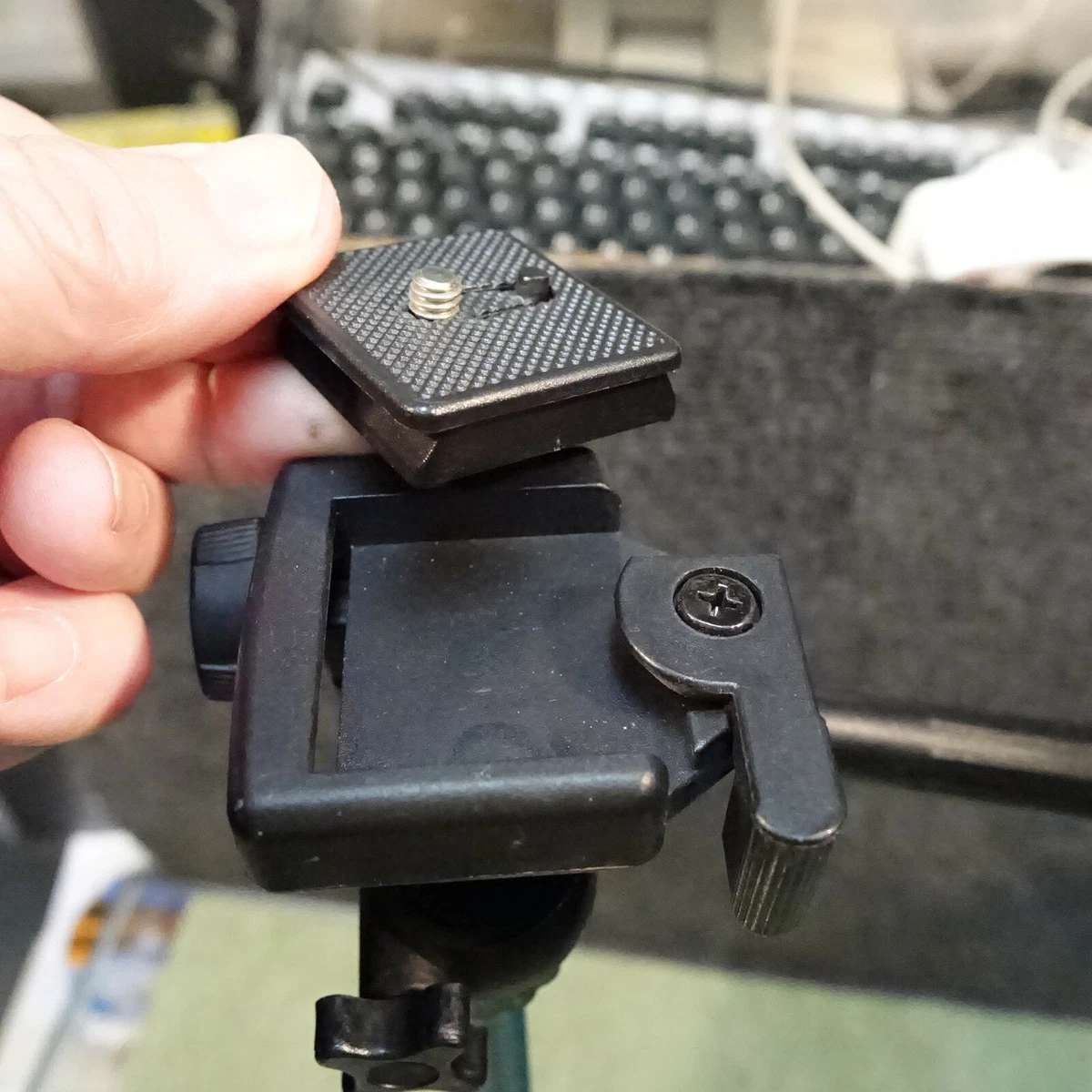 Bilora 307-2 Foto Stativ ultraleicht aus Aluminium mit schnell Wechselplatte