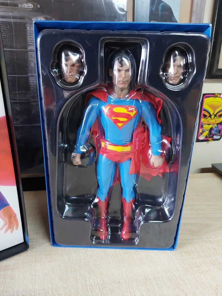 Figura Sideshow Superman Sexta Escala En Caja Nueva Foto 2 de 4