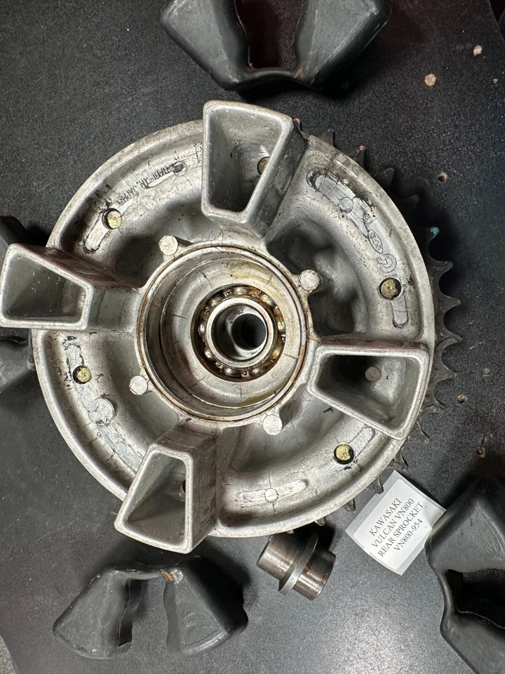 Roda dentada e cubo 97-07 Kawasaki Vulcan VN800, 42T 42041-1473, 41034-1248 - Imagem 3 de 4