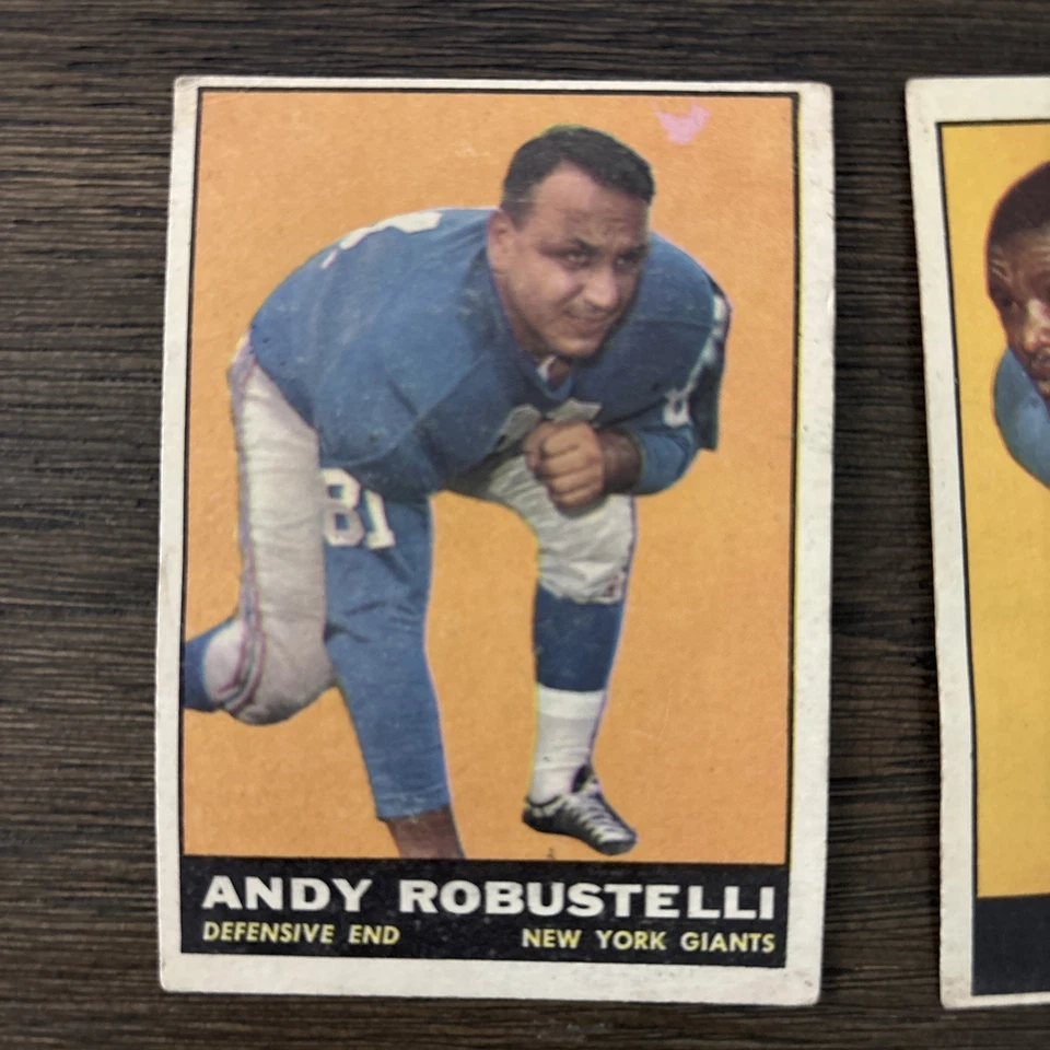 (4) 1961 Topps NY GIANTS Card Lot  -- w/ HUFF + ROBUSTELLI + BROWN + TRIPLETT - Image 4 of 4