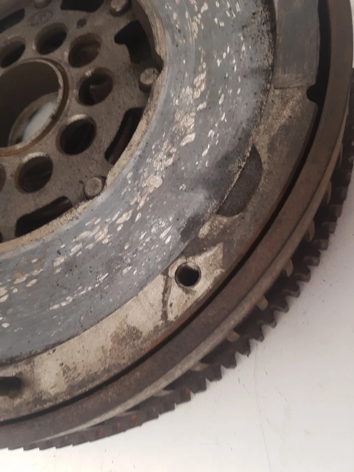 VOLVO V60 S60 V70 XC70 2.4 D5 DUAL MASS FLYWHEEL 31325141 2009-16 12-MONTH WTY — 第 3/4 张图片