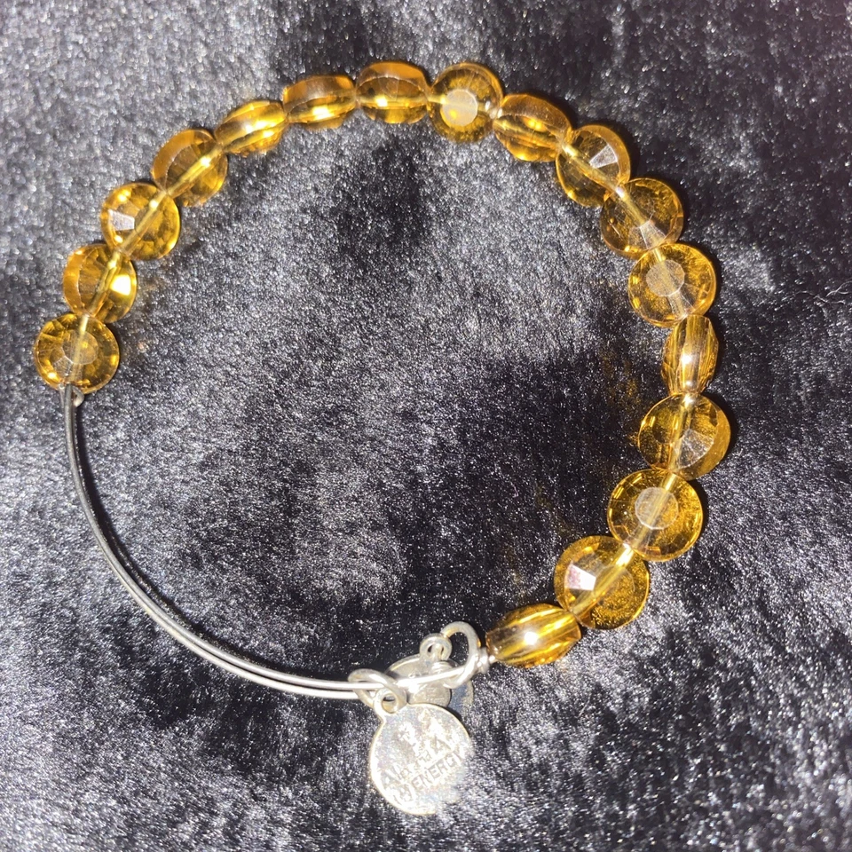 Pulseira de contas âmbar tom dourado Alex And Ani A301 - Imagem 3 de 3