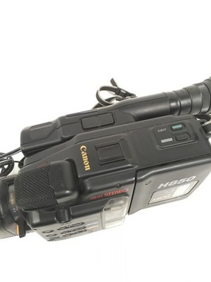 Canon CanoVision 8 H850 Hi8 8mm Video Camera w/DC-100 Adapter