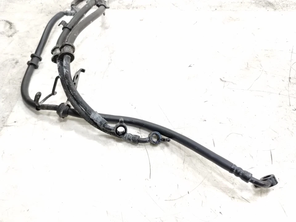 Mangueira de linha de freio 2013 Honda Sabre VT1300 CS - Imagem 3 de 4