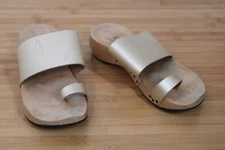 Trippen 36 Zen F Gold Leather Wood Toe Loop Slides Sandals