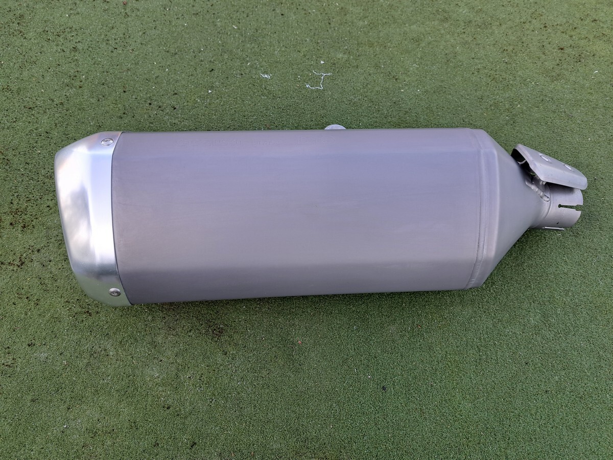 4907 Suzuki GSXR1000 L6 Original OEM 47H5 Exhaust Silencer End Can
