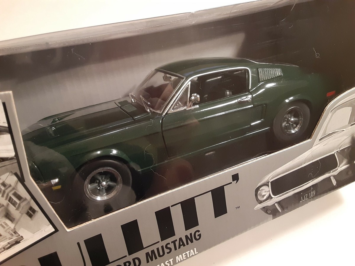 1968 Ford Mustang GT Bullitt Bullet American Muscle 1:18 box 1968 Ford Mustang GT Bullitt Bullet American Muscle 1:18 box