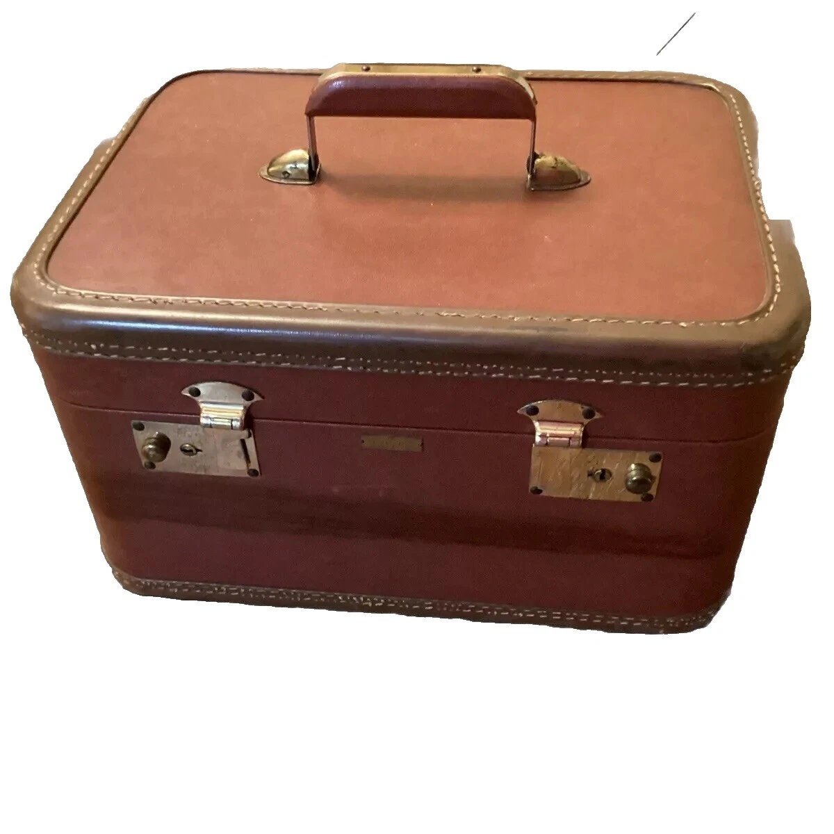 Leather 1960s Vintage Luggage & Vintage Travel Accessories