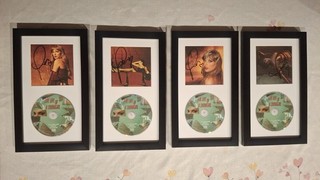 Taylor Swift Signed Lot 4 JSA Authenticated The Life Of A Showgirl CD Autograped