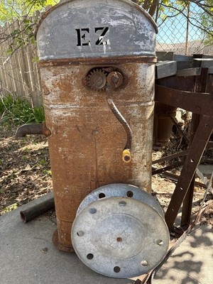 Vintage EZ complete Galvanized Water Well Pump Hand Crank. 38 H x