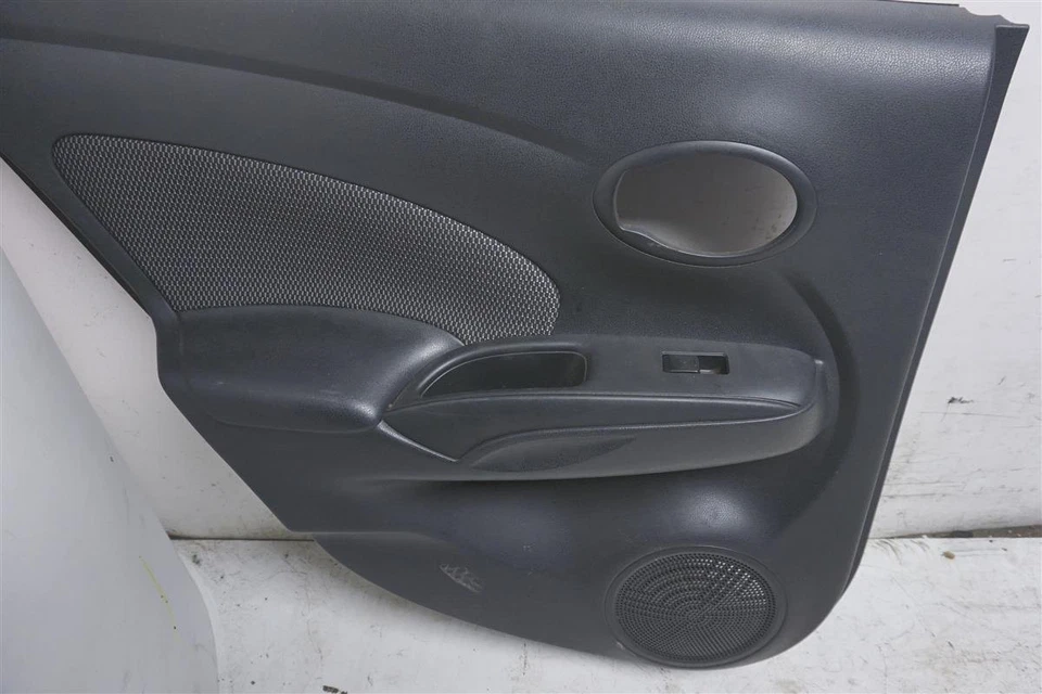 Panel puerta conductor trasero negro Nissan Versa 2014-2019 1,6 L 82901-9Kf3a Foto 2 de 3