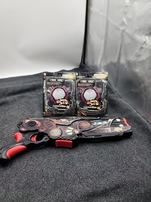 WowWee Light Strike 013 Assault Striker Laser Tag Gun DCP-013 with 2 targets