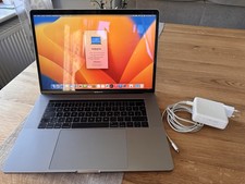 Apple MacBook Pro 15“ 2017 Touch Bar i7 2,9 16 512 SSD Radeon Pro 560 4GB VRAM