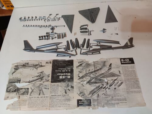 Vrg Monogram B-58 Hustler US Air Force Bomber, 1/72, Kit #6821, No Box, Complete - Photo 1/12