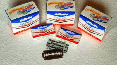 500 x Gillette Wilkinson  double edge blades saloon pack mens shaving free ship.