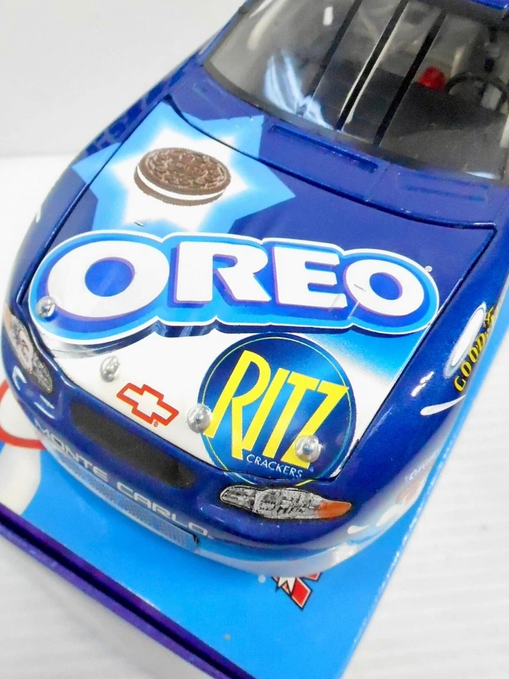 1:24 ACTION 2002 #3 OREO RITZ  DALE EARNHARDT JR - Image 3 of 4
