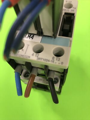 Contattore Siemens Sirius 3RT1024-1K 24V DC - Usato Ma In Ottime Condizioni