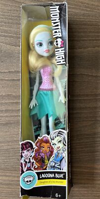 2016 Monster High Lagoona Blue Daughter of A Sea Monster Doll New Damaged Box