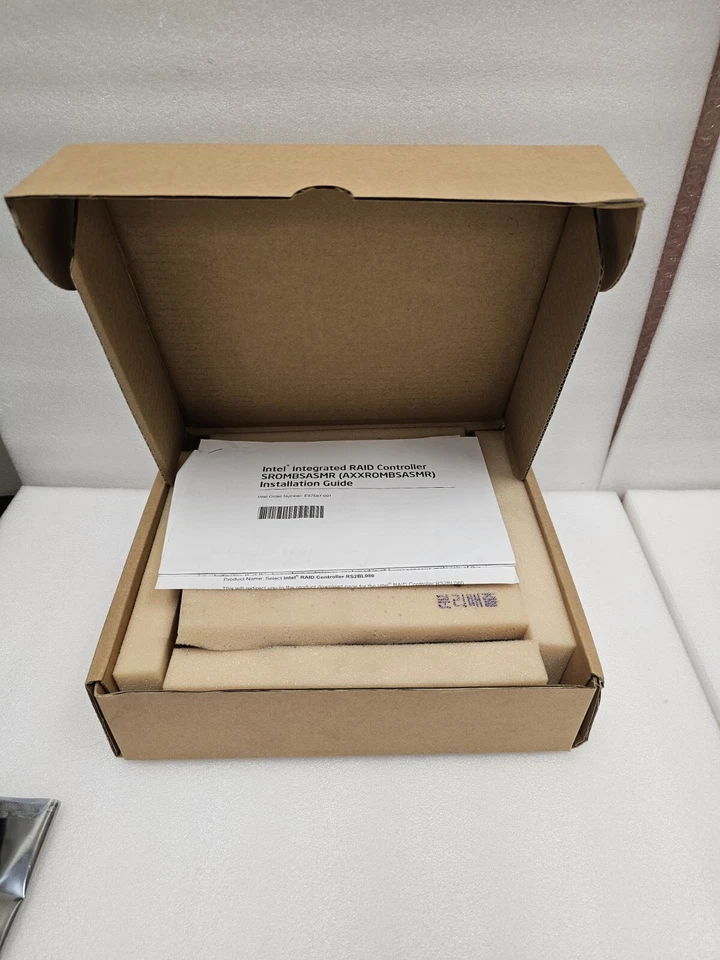Intel AXXROMBSASMR Integrated RAID I/O Expansion Module (3 New & 1 Open Box) - Image 2 of 4