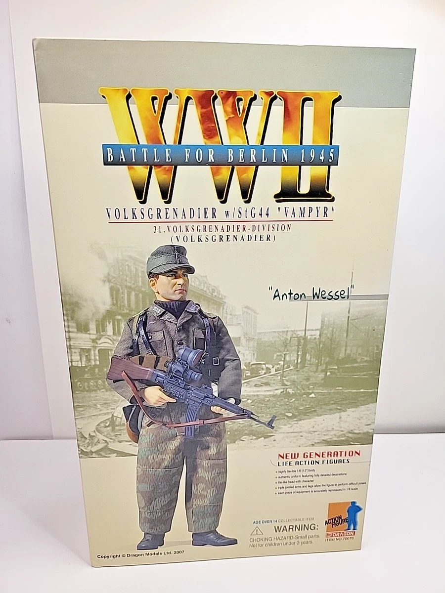 Dragon Military & Adventure Action Figures 1:6 1945 Year