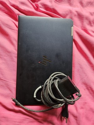 HP Spectre x360 13t-w100 Intel Core i7 Touchscreen Laptop Black with Charger