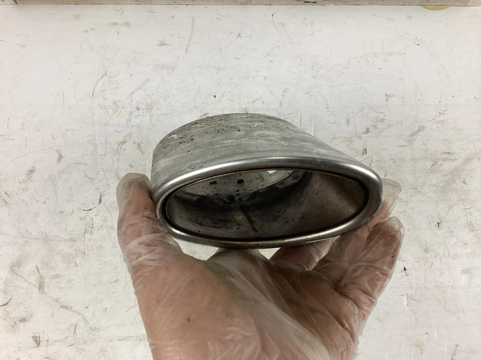 Punta de tubo de escape trasero izquierdo mercedes-benz c300 2008-2014 a2044906327 fabricante de equipos originales Foto 3 de 4