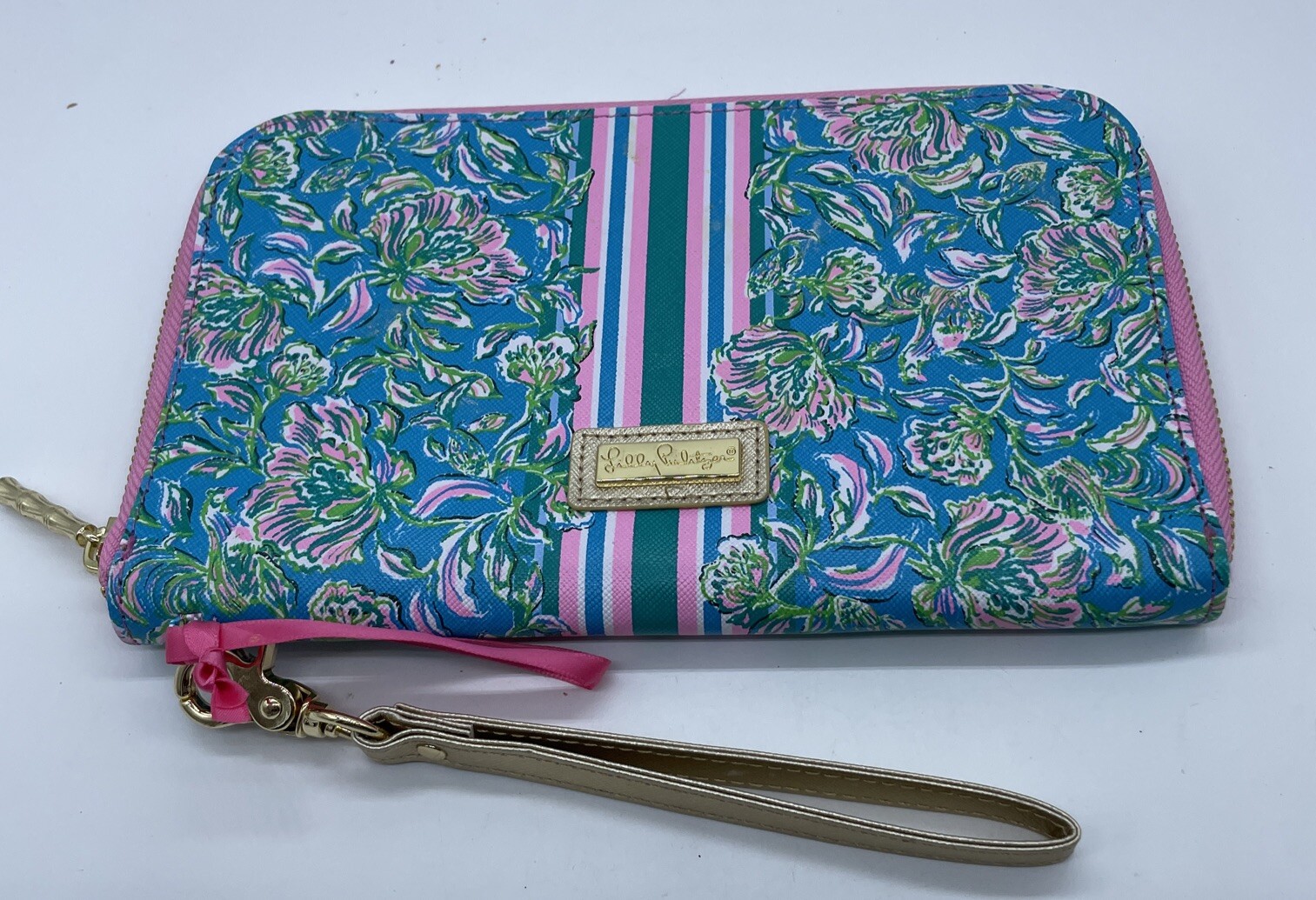 Lilly Pulitzer Vegan Leather Travel Wallet with Wristlet and Passport Holder-image