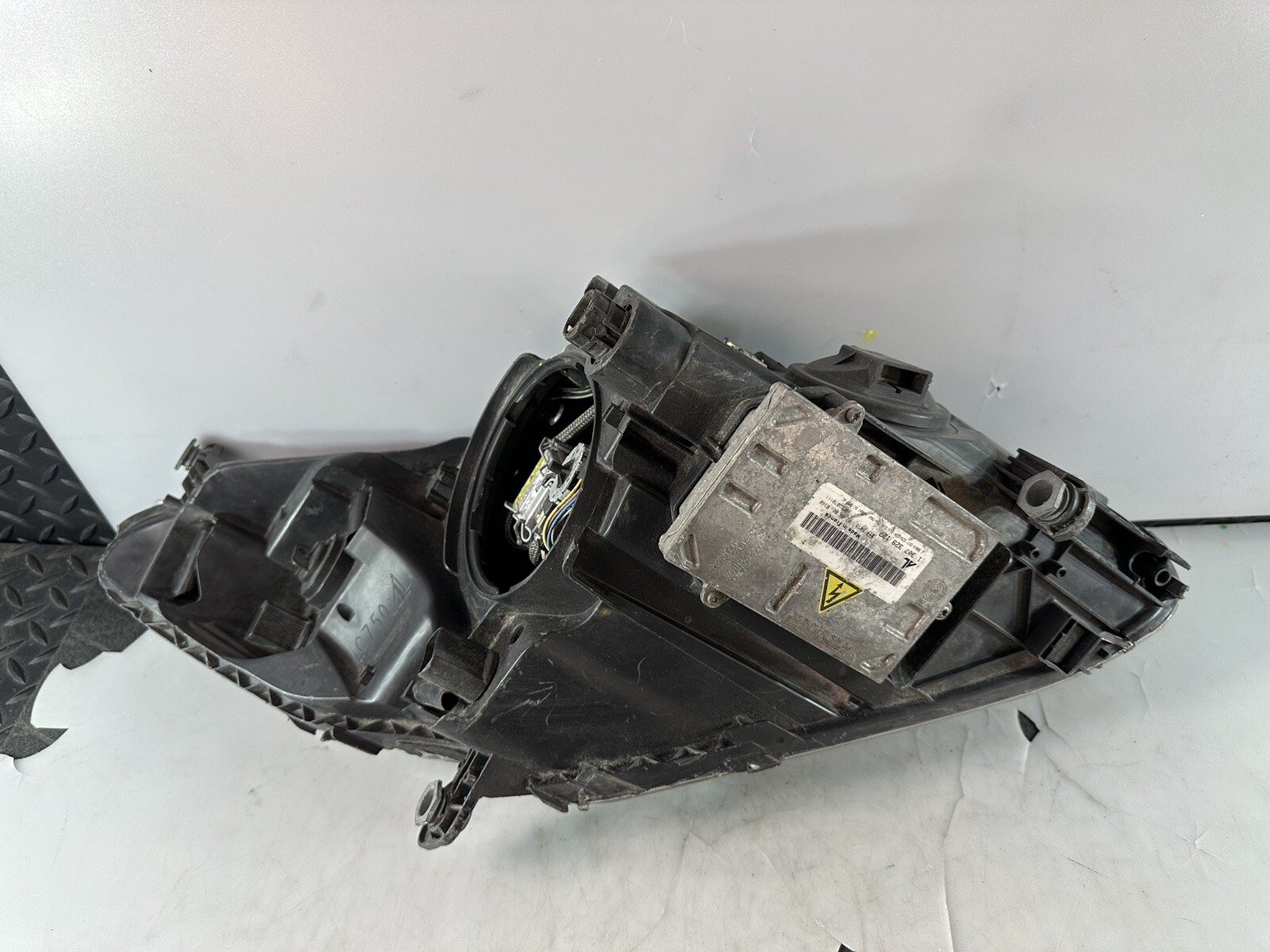 2008 2012 MASERATI GRAN TURISMO LEFT SIDE HEADLIGHT XENON HID ‼️ONLY FOR PARTS‼️