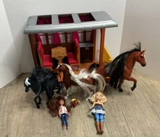 Spirit Untamed Lucky's Train Home Playset Riding Free Stallion Horse Doll Set