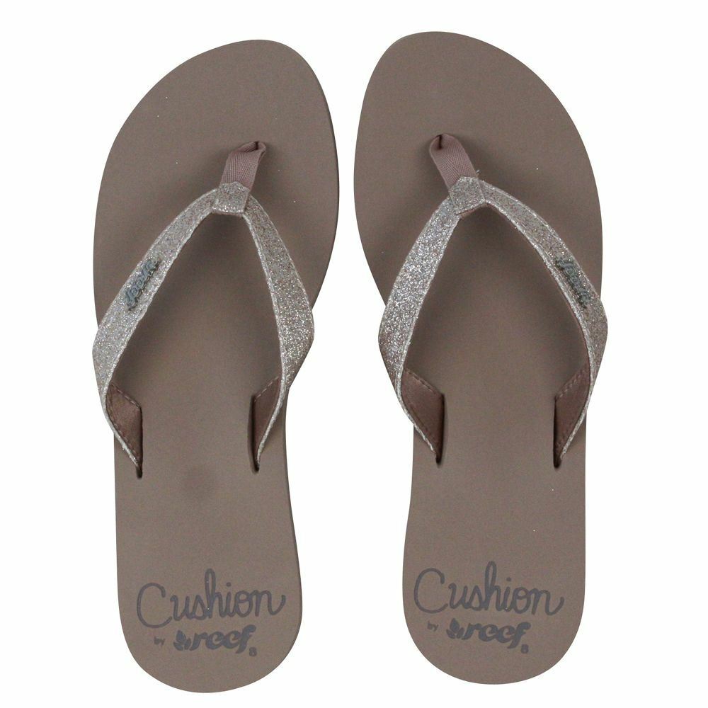 reef star cushion almond