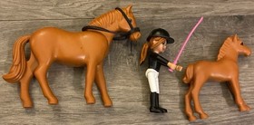 Lego Belville Horse Stable 7585 Girl Rider W Bl Hat & Pink Whip Horse & Colt EUC