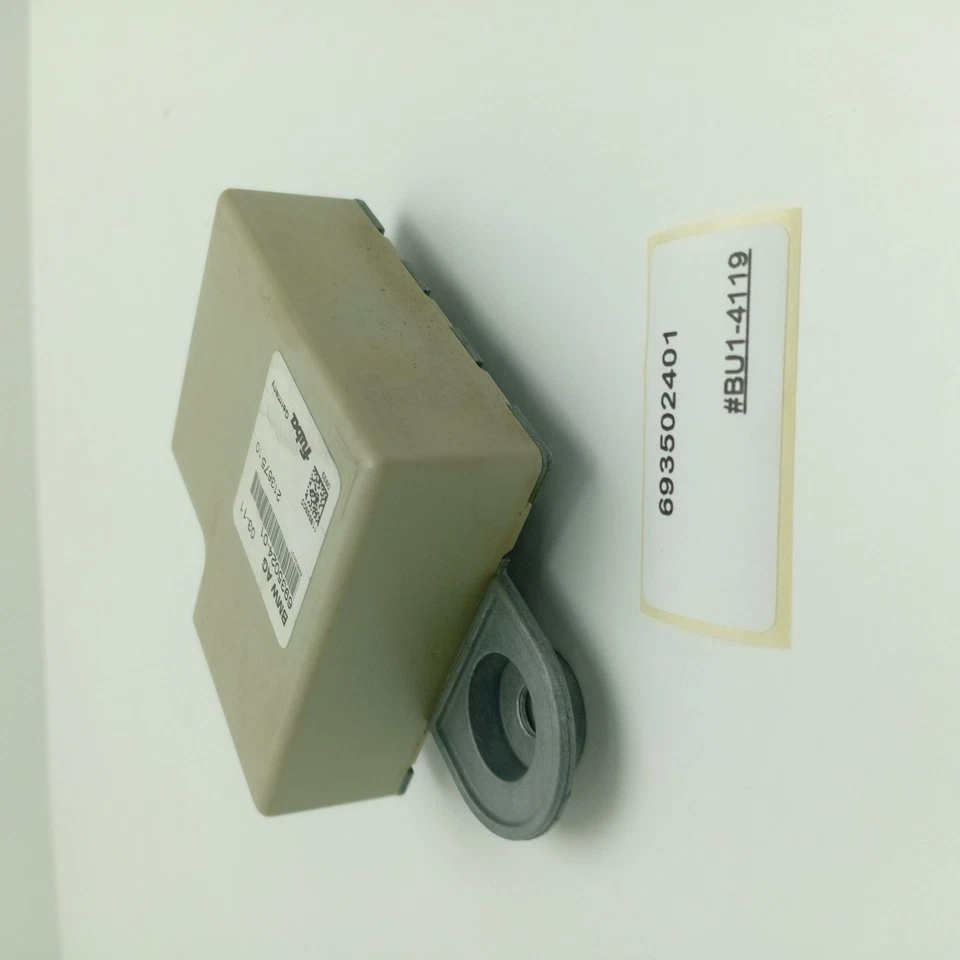 2006-2011 BMW 535XI Antenna Amplifier Control Module 693502401 — 第 4/4 张图片