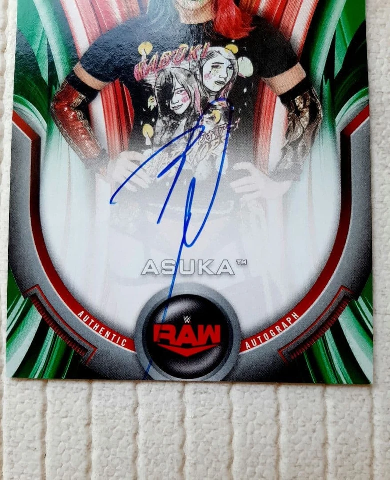 WWE Asuka ASUKA auto autograph Topps limited to 75 pieces - Image 3 of 4
