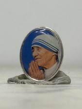 Mother Teresa Portrait Pin: Oval Silvertone - Faith-Inspired Accessory