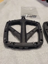 PNW Range Composite Pedals 9/16" Black