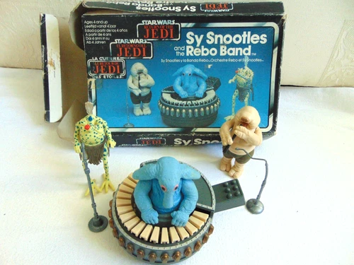 Original vintage Star Wars ROTJ Sy Snootles and the Max Rebo Band + tri logo box