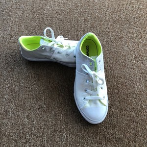 white converse size 3 junior