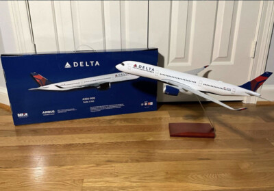 2022 DELTA MILLION MILER ADULT COLLECTIBLE MODEL AIRBUS 350-900