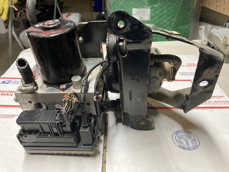 08 FORD ESCAPE MERCURY MARINER HÍBRIDO ABS FRENO ANTIBLOQUEO 8M64-2C555-AE 426G Foto 3 de 4