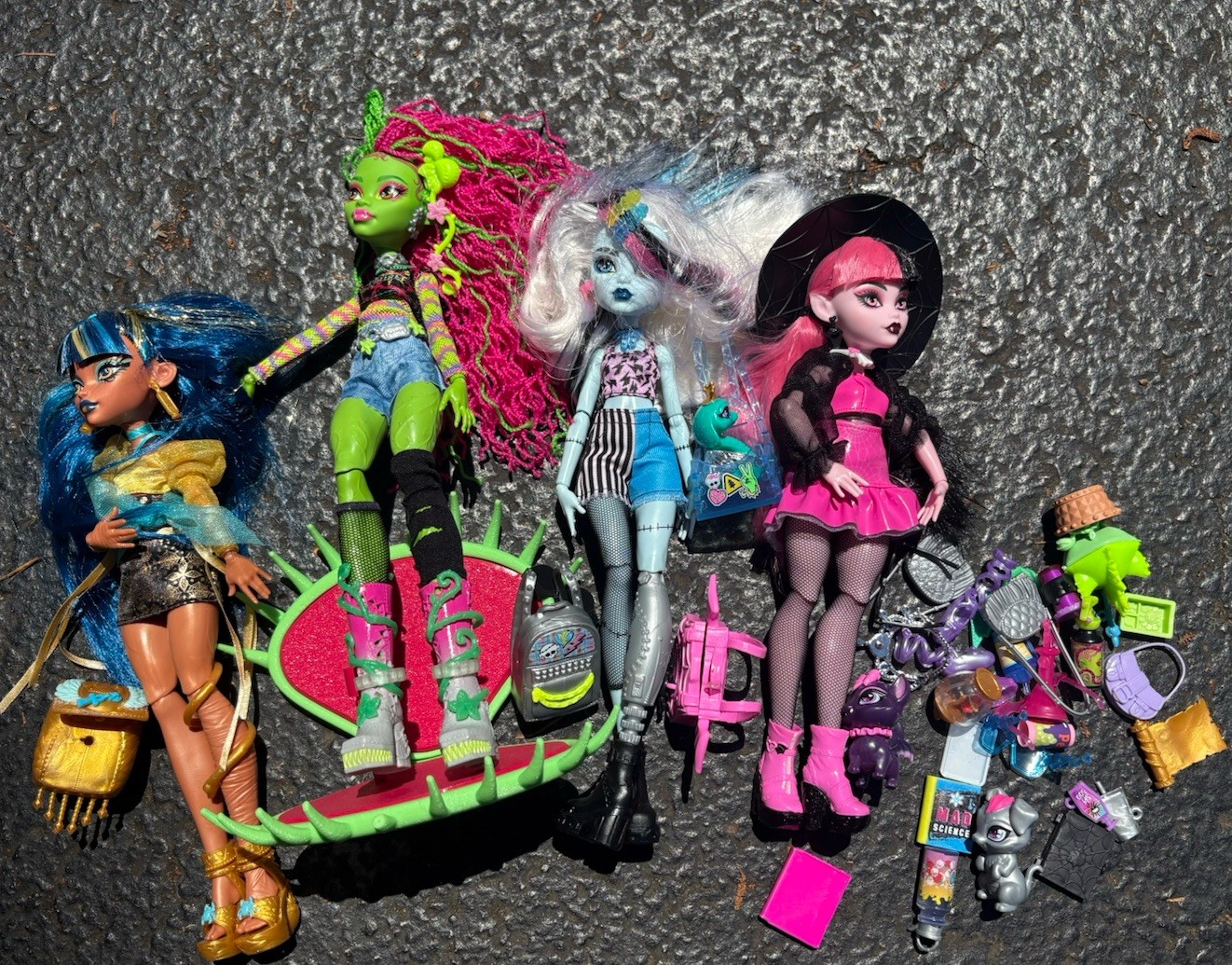 Monster High and Accessories Lot Dolls/ Backpacks/hats