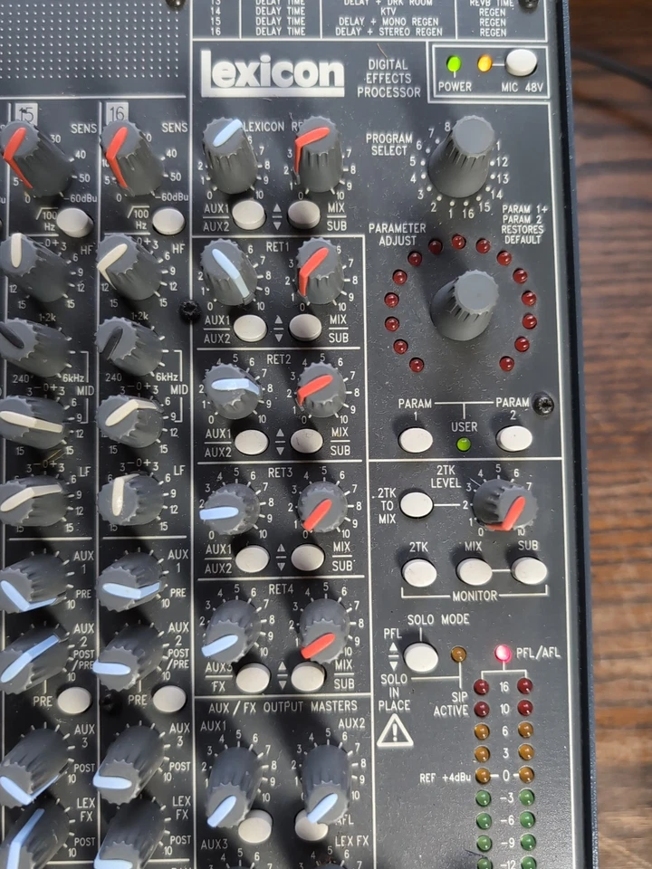 Soundcraft Spirit FX16 - 16 Channel Mixer + power supply P679 - Image 3 of 4