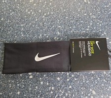 NIKE DRY WIDE HEADBAND BLACK Logo Stretch Unisex One Size Neu mit Etikett