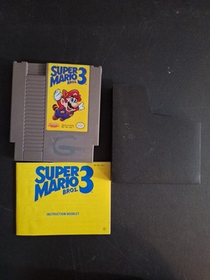 Super Mario Bros. 3 (Nintendo Entertainment System, NES) With Sleeve & Manual 