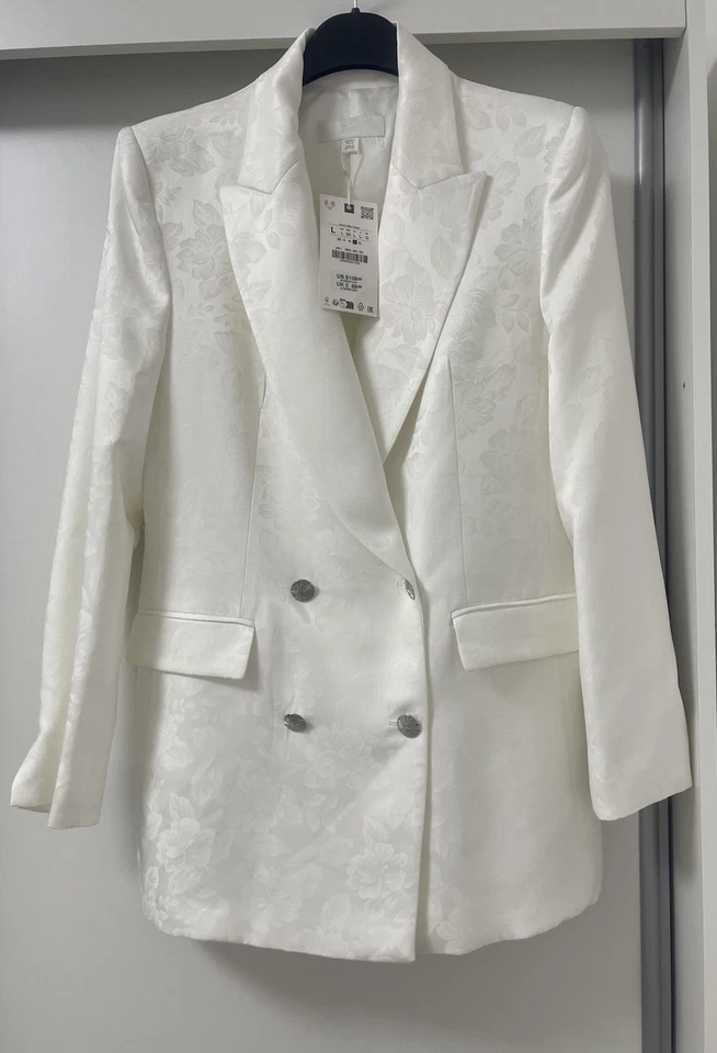 ZARA OYSTER WHITE LAPEL COLLAR DOUBLE BREASTED BLAZER WITH SHOULDER PADS SIZE L - Image 1 of 4